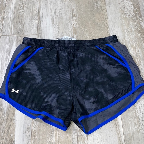 Under Armour Shorts - Picture 1 of 3